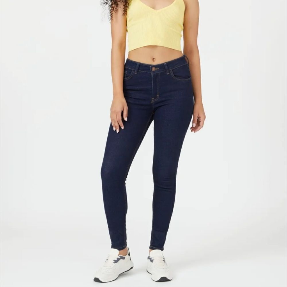 Cuidado Con El Perro Stretch Dark Wash Denim Mid Rise Jeans